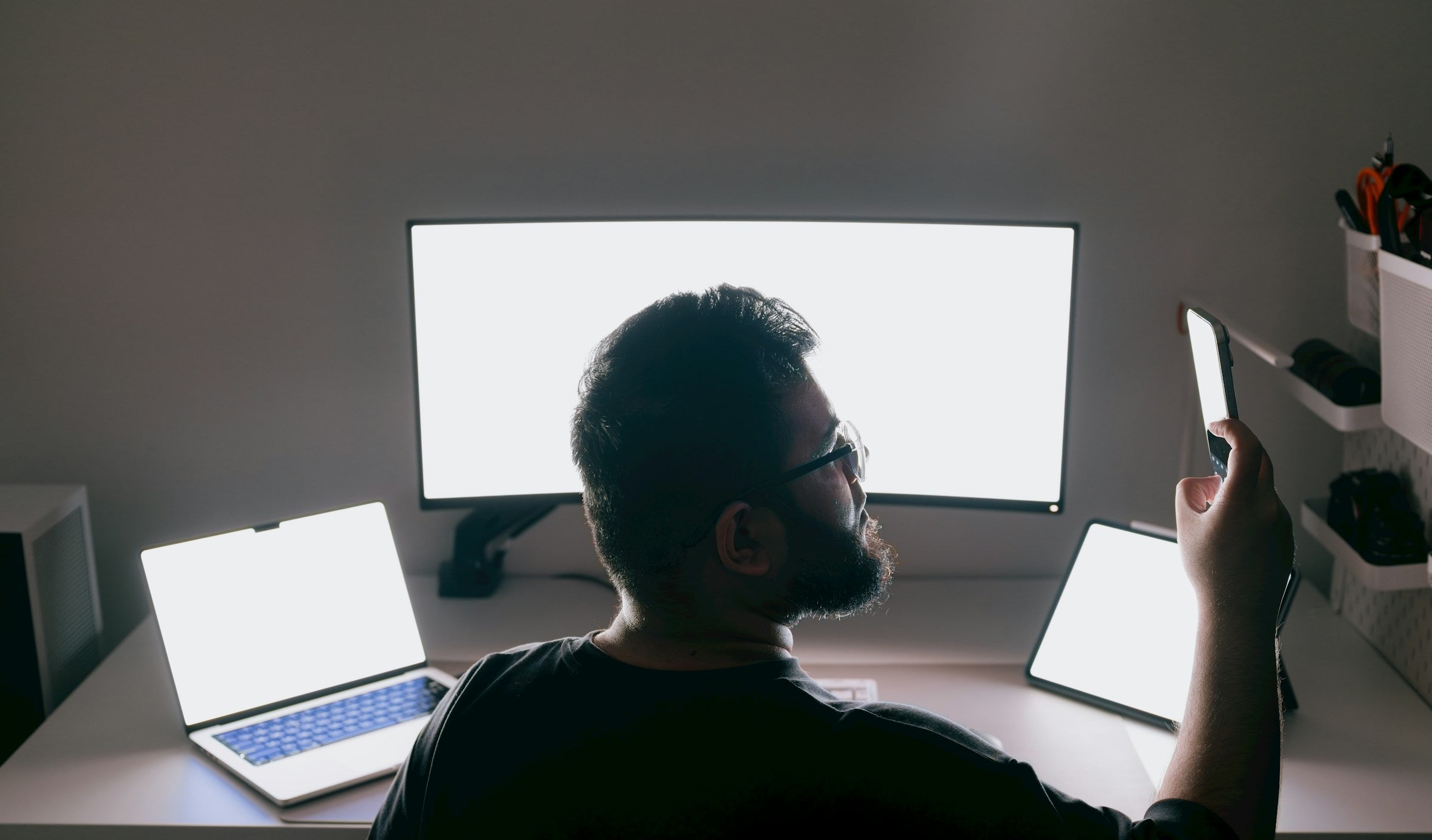 Digital Overload: How Too Much Screen Time Drains Your Brain