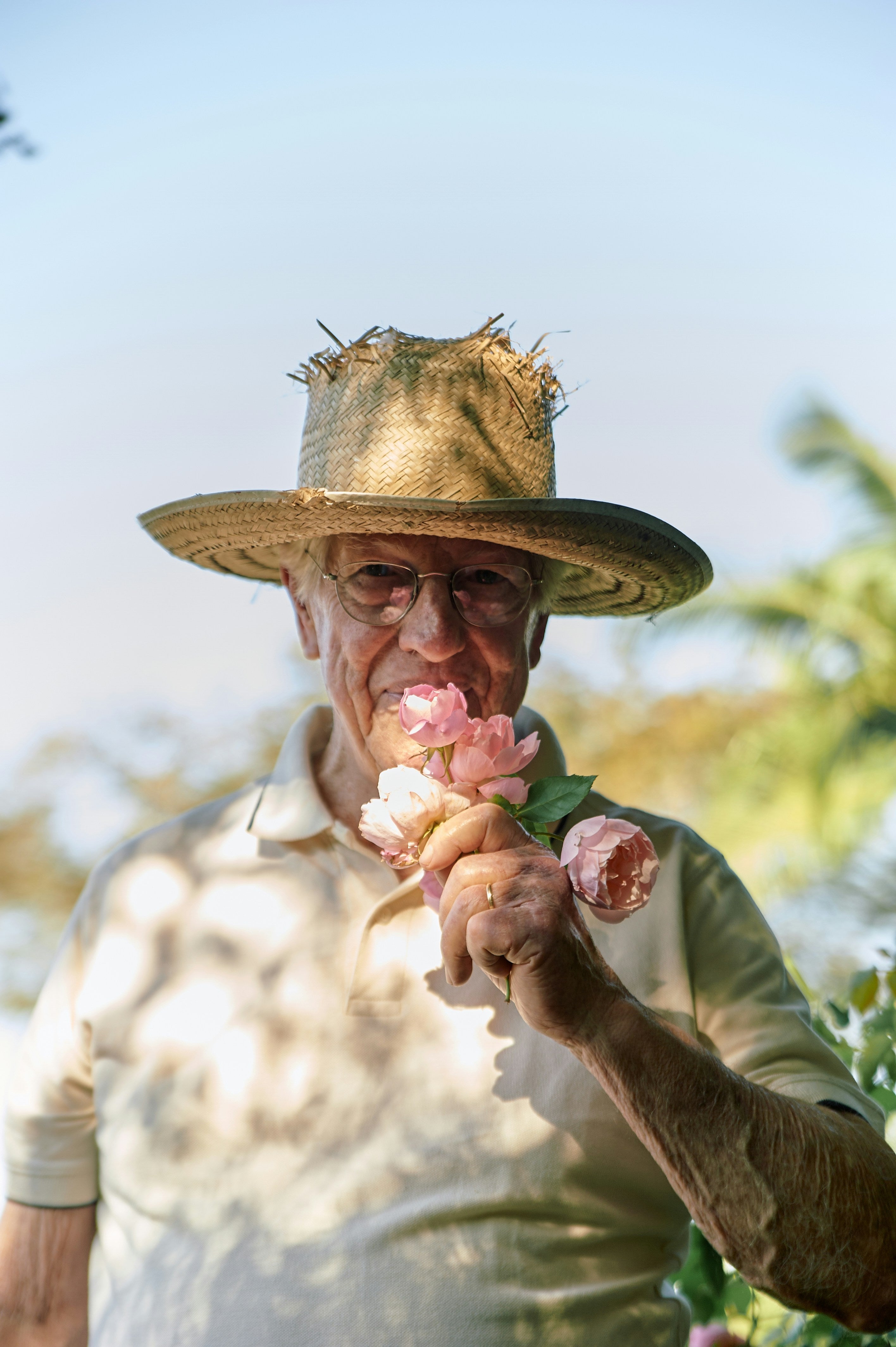 Aging Well: Habits That Support Memory Through Every Decade – &Mind